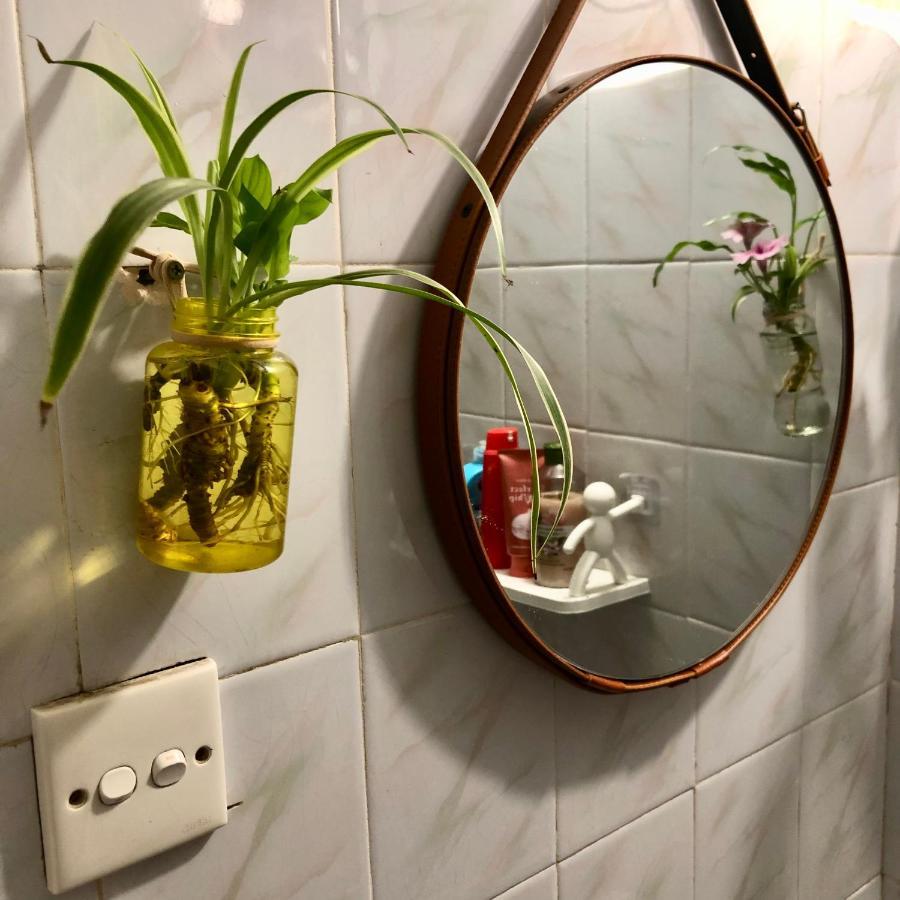 Simple & Cozy Hanoi Homestay Экстерьер фото